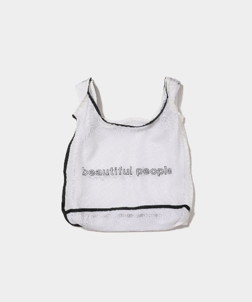 beautiful people(ビューティフルピープル)の「contour logo flip mesh bag(ハンドバッグ・レディース・ホワイト/ブラック・FREE)」の4枚目の写真