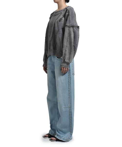 VIVAMUS（ヴィヴァムス）の「SPLIT SWEAT CREWNECK（スウェット・レディース・グレー・OS）」の4枚目の写真