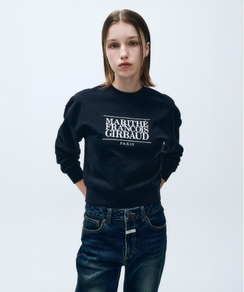 MARITHE + FRANCOIS GIRBAUD（マリテフランソワジルボー）の「W CLASSIC LOGO CROP SWEATSHIRT（スウェット・レディース・クリーム/オートミール/ライトピンク/ヘザーグレー/ベージュ/ネイビー・SMALL/MEDIUM）」の5枚目の写真