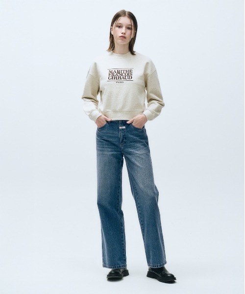 MARITHE + FRANCOIS GIRBAUD（マリテフランソワジルボー）の「W CLASSIC LOGO CROP SWEATSHIRT（スウェット・レディース・クリーム/オートミール/ライトピンク/ヘザーグレー/ベージュ/ネイビー・SMALL/MEDIUM）」の16枚目の写真