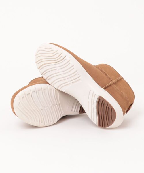 EMU Australia（エミューオーストラリア）の「Sporty Stinger Micro（ブーツ・レディース・ベージュ/サンドベージュ/ブラック・7/8/6）」の5枚目の写真