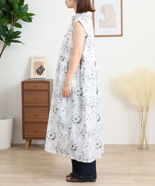 Emago(イマゴ)の「EMAGO リメイク総柄刺繍ワンピース(ワンピース・レディース・ネイビー/ホワイト・FREE)」の12枚目の写真