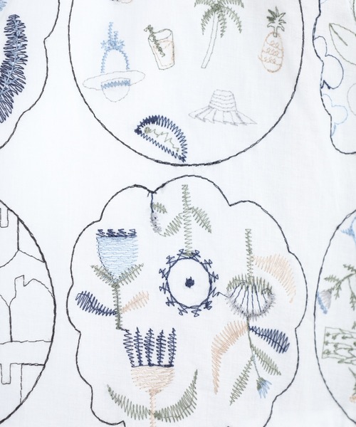 Emago(イマゴ)の「EMAGO リメイク総柄刺繍ワンピース(ワンピース・レディース・ネイビー/ホワイト・FREE)」の17枚目の写真