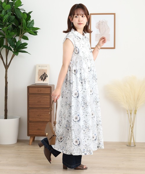 Emago(イマゴ)の「EMAGO リメイク総柄刺繍ワンピース(ワンピース・レディース・ネイビー/ホワイト・FREE)」の5枚目の写真