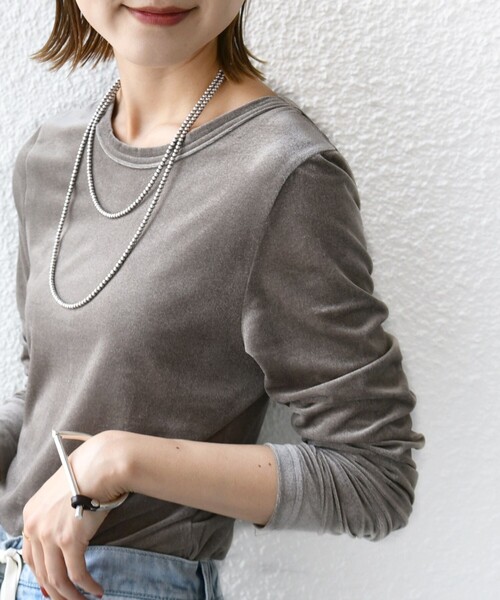 SHIPS(シップス)の「〈手洗い可能〉シアー トリコット ポリエステル ベロア 前後2WAY ロングスリーブ(Tシャツ/カットソー・レディース・ネイビー/ダークグレー/オフホワイト・ONE SIZE)」の9枚目の写真