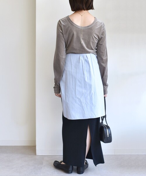 SHIPS(シップス)の「〈手洗い可能〉シアー トリコット ポリエステル ベロア 前後2WAY ロングスリーブ(Tシャツ/カットソー・レディース・ネイビー/ダークグレー/オフホワイト・ONE SIZE)」の13枚目の写真