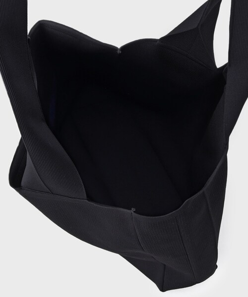 INDIVI（インディヴィ）の「【A4サイズ対応】ロゴニットトート（トートバッグ・レディース・グレー系その他6/ブラック/ブラック系5/ダークグレー・00）」の11枚目の写真