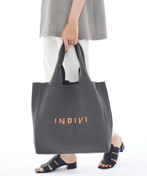 INDIVI（インディヴィ）の「【A4サイズ対応】ロゴニットトート（トートバッグ・レディース・グレー系その他6/ブラック/ブラック系5/ダークグレー・00）」の22枚目の写真