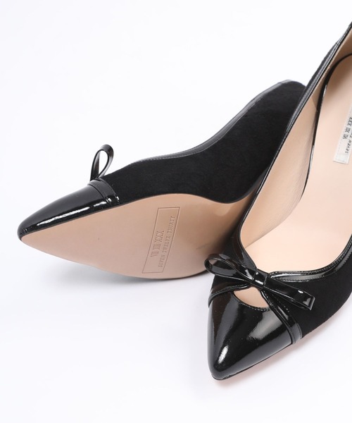 SEVEN TWELVE THIRTY(セヴントゥエルヴサーティー)の「LovelyWalk リボンコンビパンプス(パンプス・レディース・ブラック/ホワイト×ブラック/グレイッシュベージュ/ブラック系その他・22cm/22.5cm/23cm/23.5cm/24cm/24.5cm)」の12枚目の写真