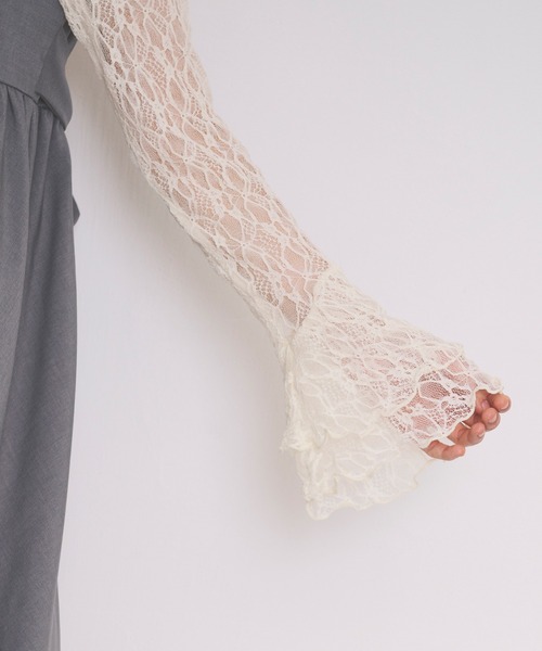 bell sleeve lace tops / ベルスリーブレーストップス（Tシャツ