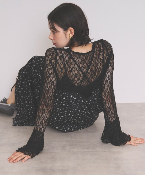 bell sleeve lace tops / ベルスリーブレーストップス（Tシャツ