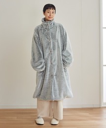 COCOPLATZ interior（ココプラッツインテリア）の「まるで猫！のようなモフモフスタンドカラー着る毛布｜首元あったかタイプ【猫Feel】（ルームワンピース）」