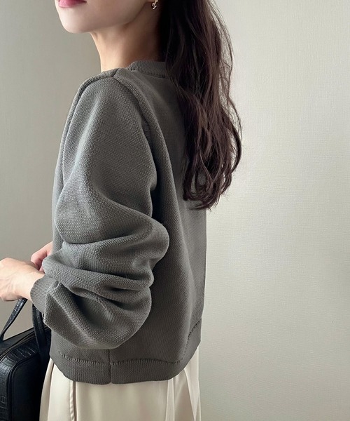 LAUIR(ラウアー)の「ゴールドボタンニットカーディガン(カーディガン/ボレロ・レディース・ブラック/アイボリー/チャコール・MEDIUM/LARGE)」の12枚目の写真