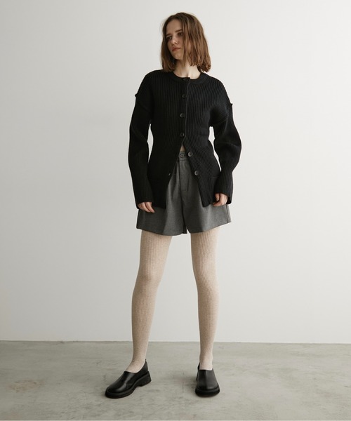 LOSCa(ロスカ)の「ウエストカーブリブニットカーディガン(カーディガン/ボレロ・レディース・レッド/グレー/ベージュ/ブラック・FREE)」の12枚目の写真