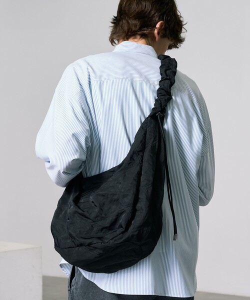 ドローストリングショルダーバッグ（ショルダーバッグ）｜PUBLIC