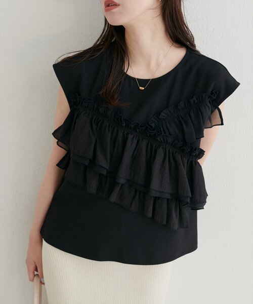 natural couture（ナチュラルクチュール）の「アシメフリルノースリブラウス（シャツ/ブラウス・レディース・オフホワイト/イエロー/ブラック・FREE）」の2枚目の写真