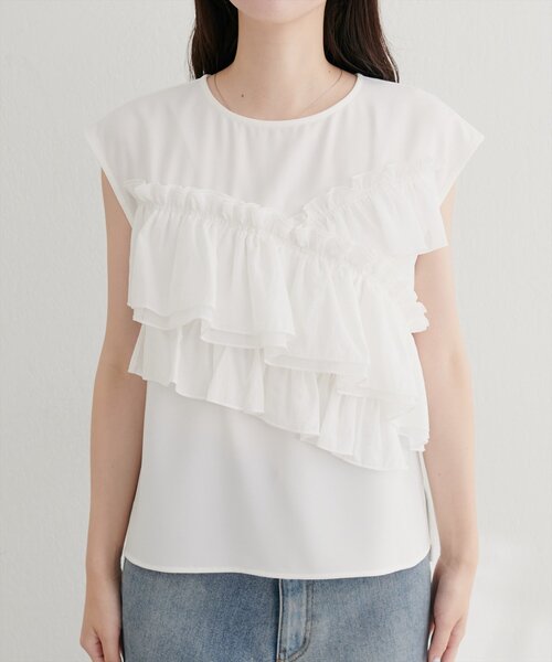 natural couture（ナチュラルクチュール）の「アシメフリルノースリブラウス（シャツ/ブラウス・レディース・オフホワイト/イエロー/ブラック・FREE）」の10枚目の写真