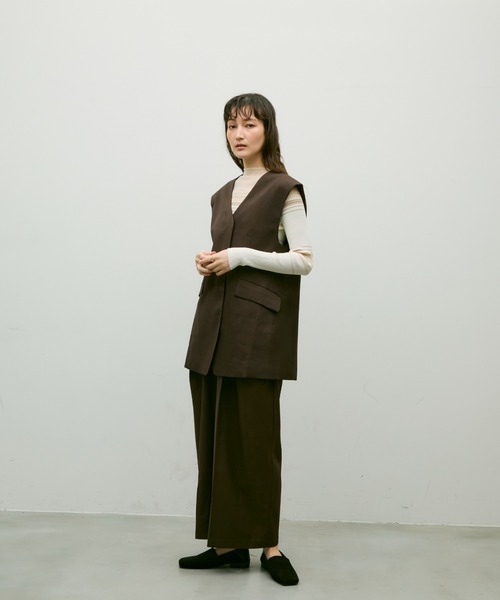 Lutim by u(ルチバイユー)の「Soft line gilet / ソフトラインジレ(ベスト・レディース・ブラック/ブラウン・FREE)」の4枚目の写真