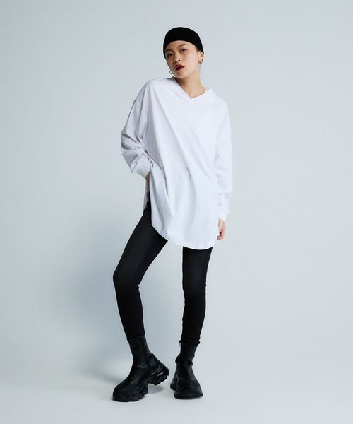 JEANASIS(ジーナシス)の「【Les Fleurs】ロゴシシュウVネックLS TEE/592978(Tシャツ/カットソー・レディース・ブラック/ホワイト・FREE)」の12枚目の写真