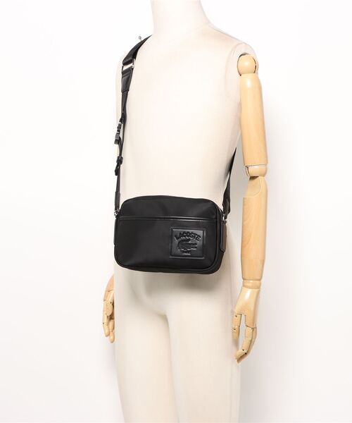 LACOSTE（ラコステ）の「《LACOSTE》REPORTER BAG NH5074IX（ショルダーバッグ・メンズ・ブラック/ベージュ・フリー）」の6枚目の写真