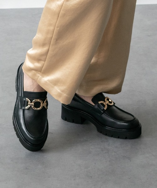 PASCUCCI(パスクッチ)の「【PASCUCCI】チェーンビットタンクソールローファー(D51619)(ローファー・レディース・ブラック系その他/ブラック/グレー系その他・37/38/36)」の1枚目の写真