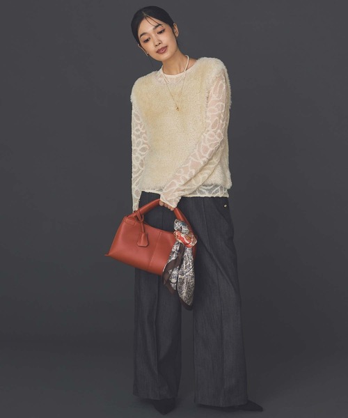 Gready Brilliant（グレディブリリアン）の「フェザークルーネックベスト（ニット/セーター・レディース・アイボリー/ベージュ/ブラウン・FREE）」の4枚目の写真