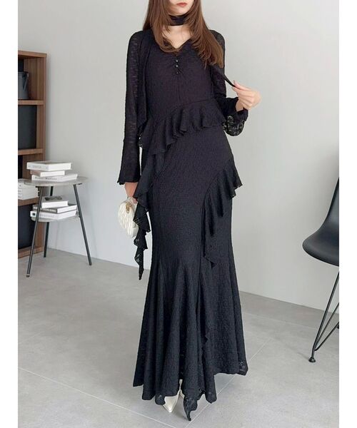 dazzlin(ダズリン)の「アシメフリルレースワンピース(ワンピース・レディース・ブラック/オフホワイト・SMALL/MEDIUM)」の2枚目の写真