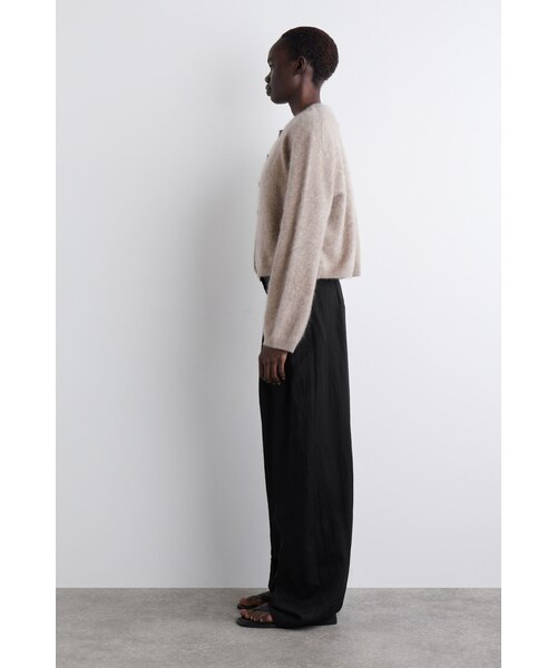 COS 25aw ブラッシュドカシミヤカーディガン COS 25aw ブラッシュドカシミヤカーディガン - メルカリ