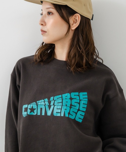 CONVERSE(コンバース)の「【CONVERSE/コンバース】クラックロゴ グラフィック スウェットトレーナー(スウェット・レディース・レッド/ブラック・MEDIUM)」の1枚目の写真