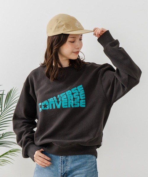 CONVERSE(コンバース)の「【CONVERSE/コンバース】クラックロゴ グラフィック スウェットトレーナー(スウェット・レディース・レッド/ブラック・MEDIUM)」の3枚目の写真