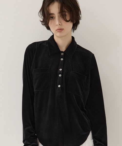 STUDIOUS（ステュディオス）の「【STUDIOUS/ステュディオス】Velours Polo Shirt/ベロアポロシャツ（ポロシャツ・レディース・ライトグレー/ブラック・FREE）」の11枚目の写真
