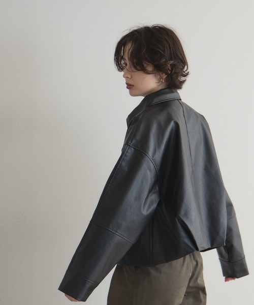 &. NOSTALGIA（アンドドットノスタルジア）の「フェイクレザー襟付きブルゾン（ブルゾン・レディース・アイボリー/ブラック・M）」の8枚目の写真