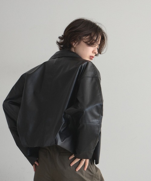 &. NOSTALGIA（アンドドットノスタルジア）の「フェイクレザー襟付きブルゾン（ブルゾン・レディース・アイボリー/ブラック・M）」の11枚目の写真
