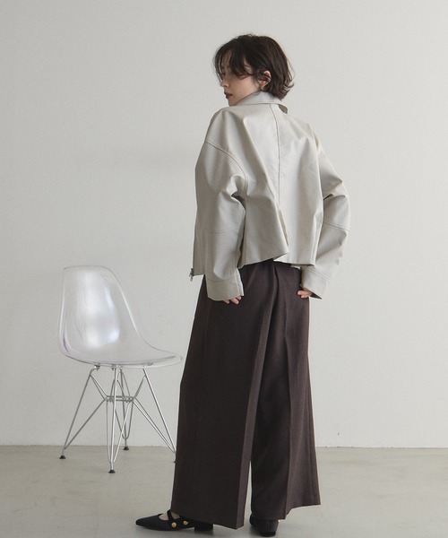 &. NOSTALGIA（アンドドットノスタルジア）の「フェイクレザー襟付きブルゾン（ブルゾン・レディース・アイボリー/ブラック・M）」の15枚目の写真