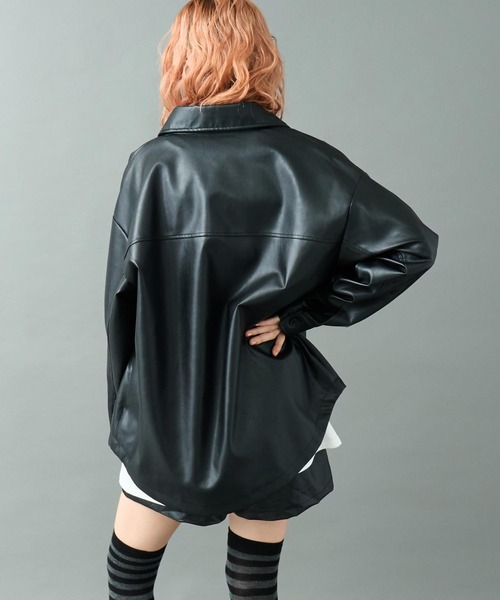 ANAP(アナップ)の「レザーライク 2ポケット オーバーサイズ シャツ ジャケット(ブルゾン・レディース・ブラック/ブラウン・FREE)」の8枚目の写真