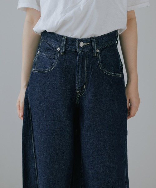 Levi's（リーバイス）の「LEVI'S/リーバイス スーパーバギーバレル デニムパンツ ワイド 2026年春夏（デニムパンツ・レディース・インディゴブルー・W25xL30/W26xL30/W24xL30/W27xL30）」の8枚目の写真