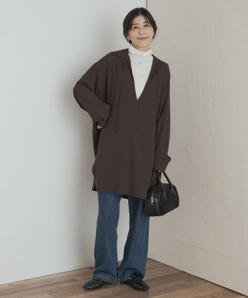 URBAN RESEARCH DOORS(アーバンリサーチドアーズ)の「スキッパーチュニックシャツ(シャツ/ブラウス・レディース・ブラック/ブラウン・MEDIUM)」の18枚目の写真