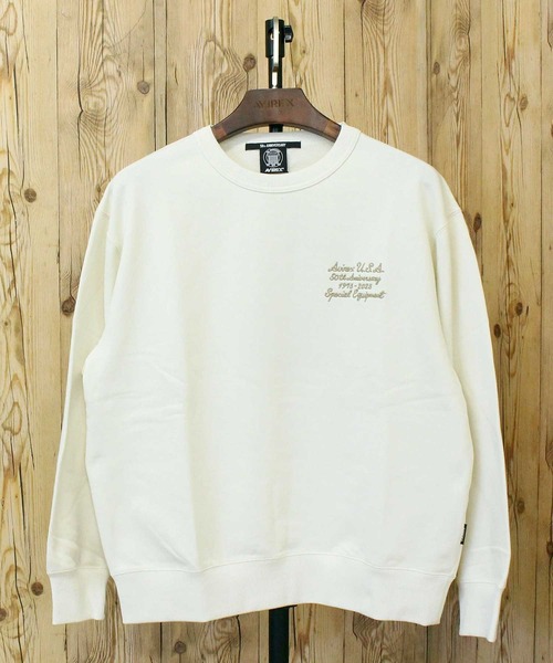 AVIREX（アヴィレックス）の「AVIREX 50th VARSITY CREWNECK SWEAT（スウェット・メンズ・エンジ/ホワイト/チャコールグレー・M/L/XL/XXL）」の4枚目の写真