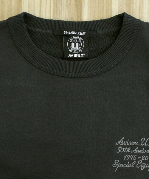 AVIREX（アヴィレックス）の「AVIREX 50th VARSITY CREWNECK SWEAT（スウェット・メンズ・エンジ/ホワイト/チャコールグレー・M/L/XL/XXL）」の16枚目の写真