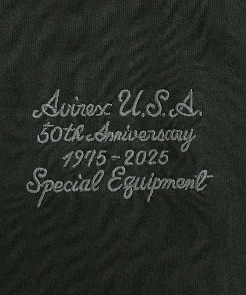 AVIREX（アヴィレックス）の「AVIREX 50th VARSITY CREWNECK SWEAT（スウェット・メンズ・エンジ/ホワイト/チャコールグレー・M/L/XL/XXL）」の17枚目の写真