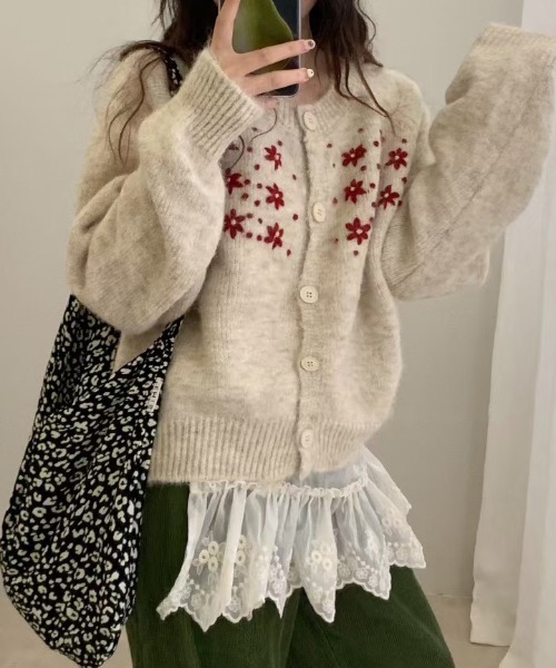 mebole(メボレ)の「フラワー刺繍カーディガン(カーディガン/ボレロ・レディース・ダークグレー/オートミール/ライトグレー・FREE)」の3枚目の写真