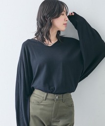 slattgir（スラットジール）の「高身長　肌ざわりなめらか　変形Vネックドルマンニットトップス　（トールサイズ）（ニット/セーター）」