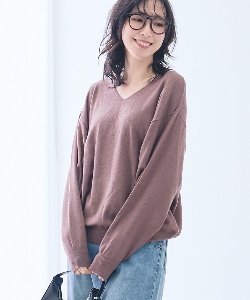 slattgir(スラットジール)の「高身長 肌ざわりなめらか 変形Vネックドルマンニットトップス (トールサイズ)(ニット/セーター・レディース・ブラック/ラベンダー/モカ/オフホワイト・TL/TM/TLL)」の3枚目の写真