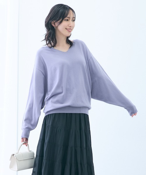 slattgir(スラットジール)の「高身長 肌ざわりなめらか 変形Vネックドルマンニットトップス (トールサイズ)(ニット/セーター・レディース・ブラック/ラベンダー/モカ/オフホワイト・TL/TM/TLL)」の9枚目の写真