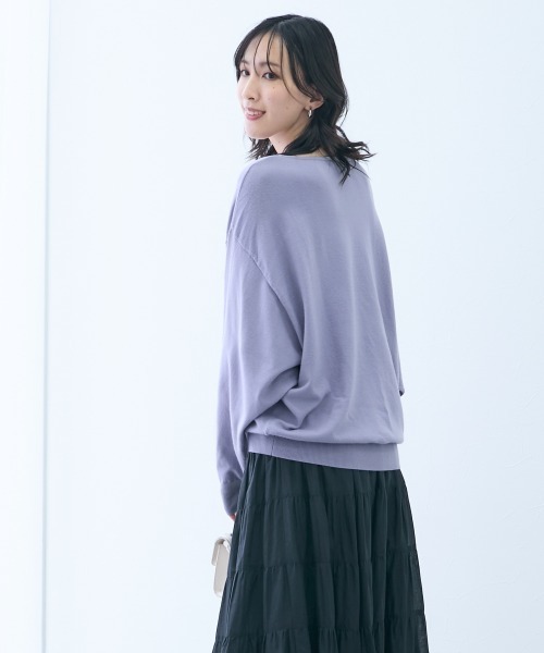 slattgir(スラットジール)の「高身長 肌ざわりなめらか 変形Vネックドルマンニットトップス (トールサイズ)(ニット/セーター・レディース・ブラック/ラベンダー/モカ/オフホワイト・TL/TM/TLL)」の12枚目の写真