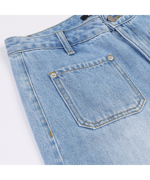 LAP(ラップ)の「フロントポケットウォッシングカットセミブーツカットパンツ AR2DP564(デニムパンツ・レディース・スカイブルー・SMALL/MEDIUM)」の3枚目の写真