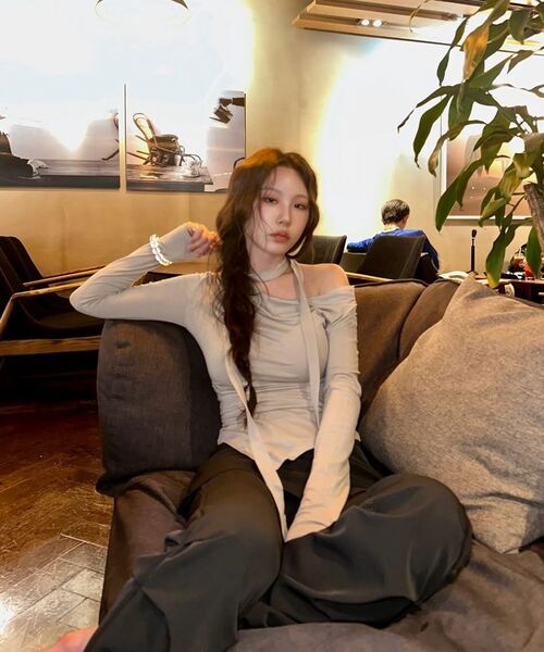 Miseki SEOUL(ミセキソウル)の「Draped shirt skirt pants SET CHARCOAL(その他パンツ・レディース・その他・1/2)」の3枚目の写真