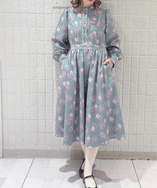 F i.n.t(フィント)の「レース使いレトロ花柄ワンピース/fint フィント(ワンピース・レディース・ミント/ブルーグレー・FREE)」の6枚目の写真