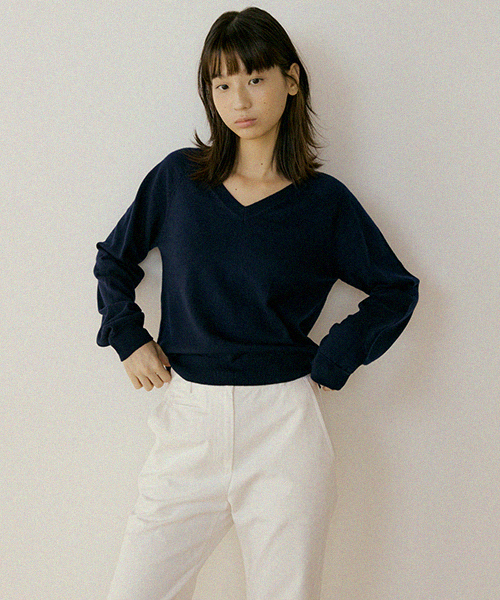LINGSEOUL(リングソウル)の「merino wool V-neck knit top-navy(ニット/セーター・レディース・その他・FREE)」の7枚目の写真