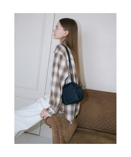LAP(ラップ)の「STRING POCKET CROSS BAG AR7AB240(メッセンジャーバッグ・レディース・ブラック/ベージュ/グリーン・FREE)」の13枚目の写真